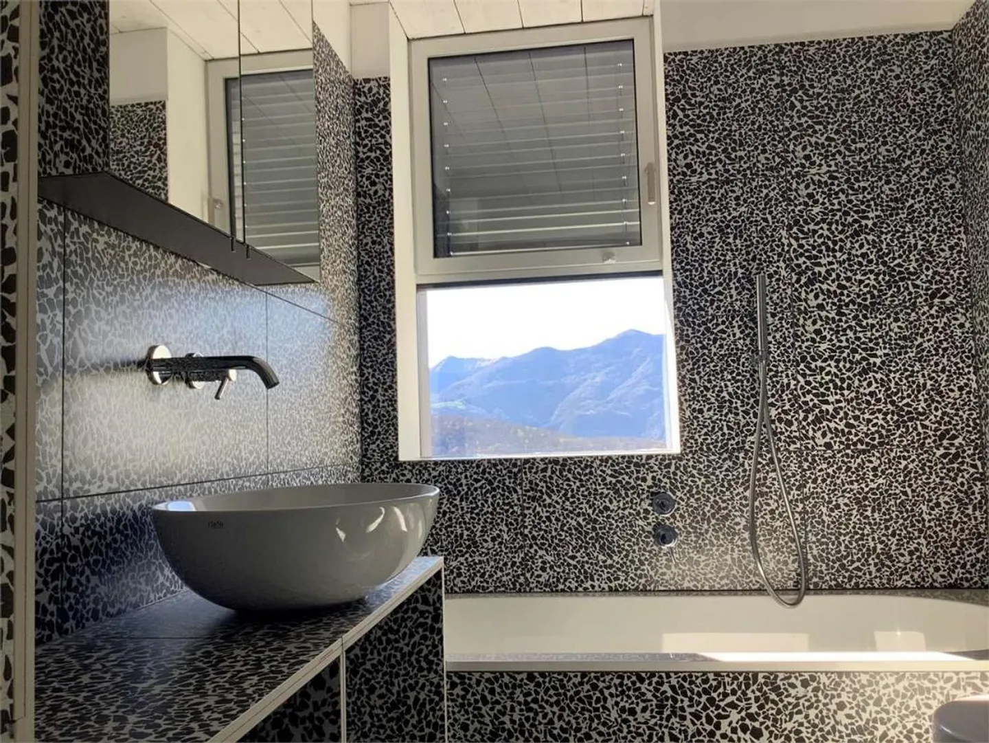Sonvico, affitto di un bellissimo appartamento di 5,5 stanze - Foto 10 di 13