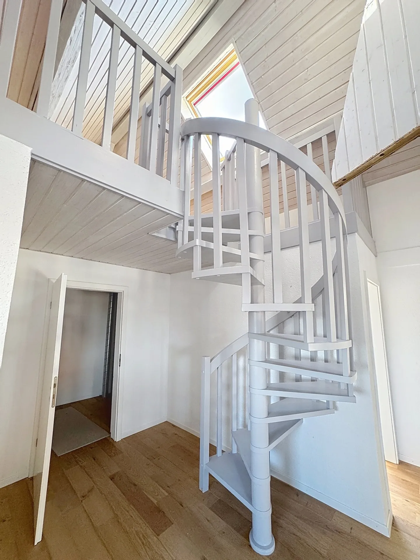 Renovierte Farm mit 3 Wohnungen - Foto 25 von 33