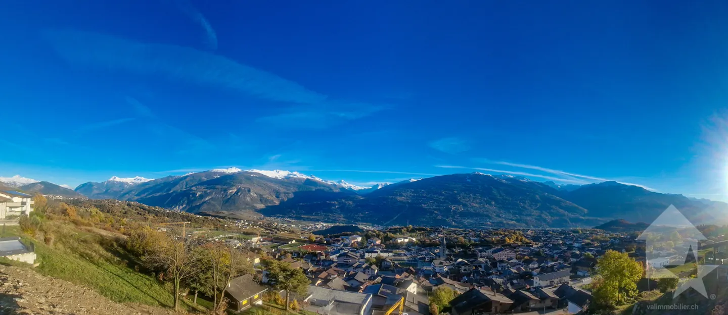 Superb Attic Apartment 4.5 Rooms, New, with Wonderful View, Quiet, Optimal Sun Exposure - Photo 4 of 4