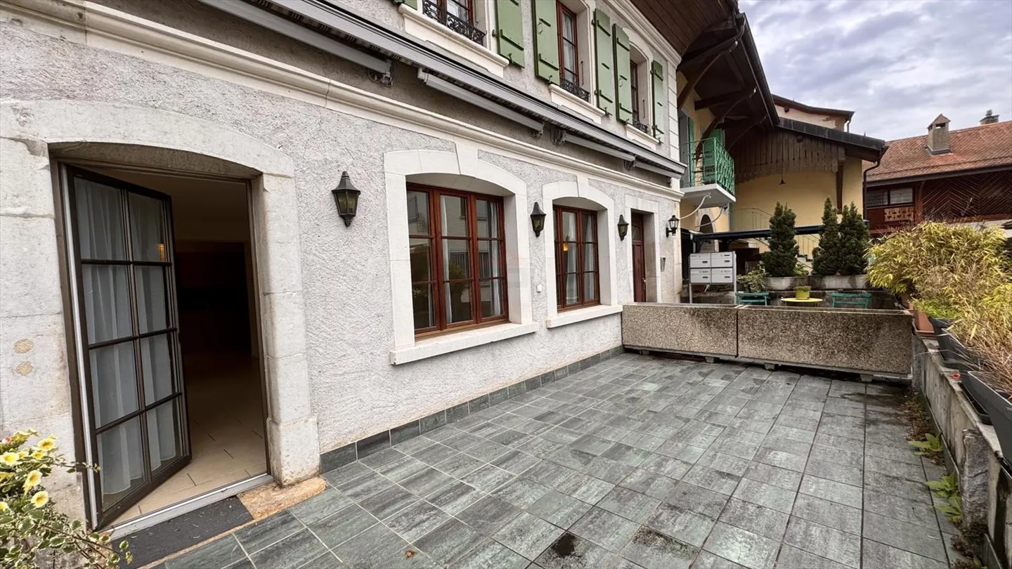 Edificio residenziale con 20 stanze - Foto 1 di 13