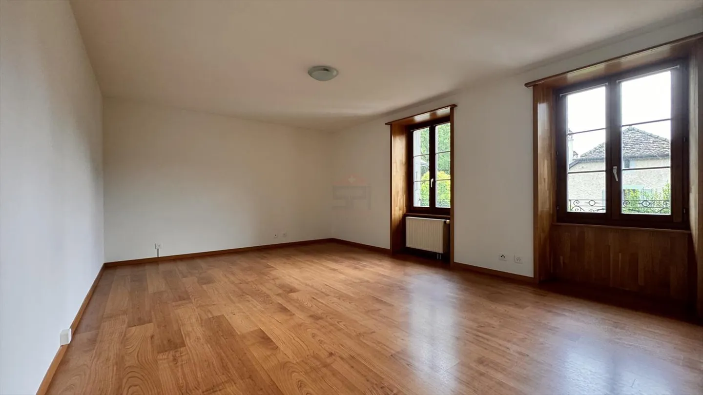 Edificio residenziale con 20 stanze - Foto 6 di 13