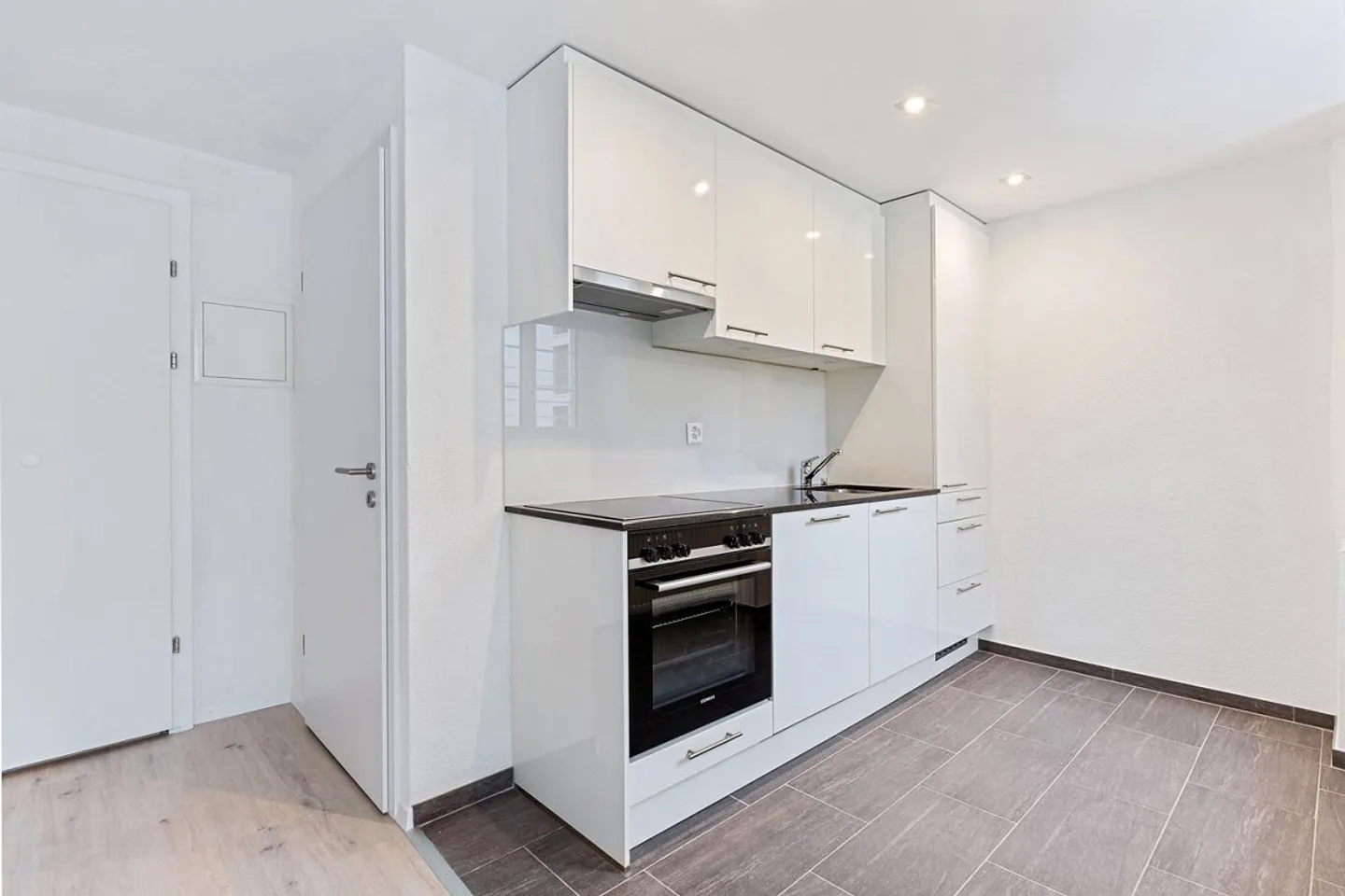 Appartamento moderno con vista mozzafiato - Foto 1 di 4