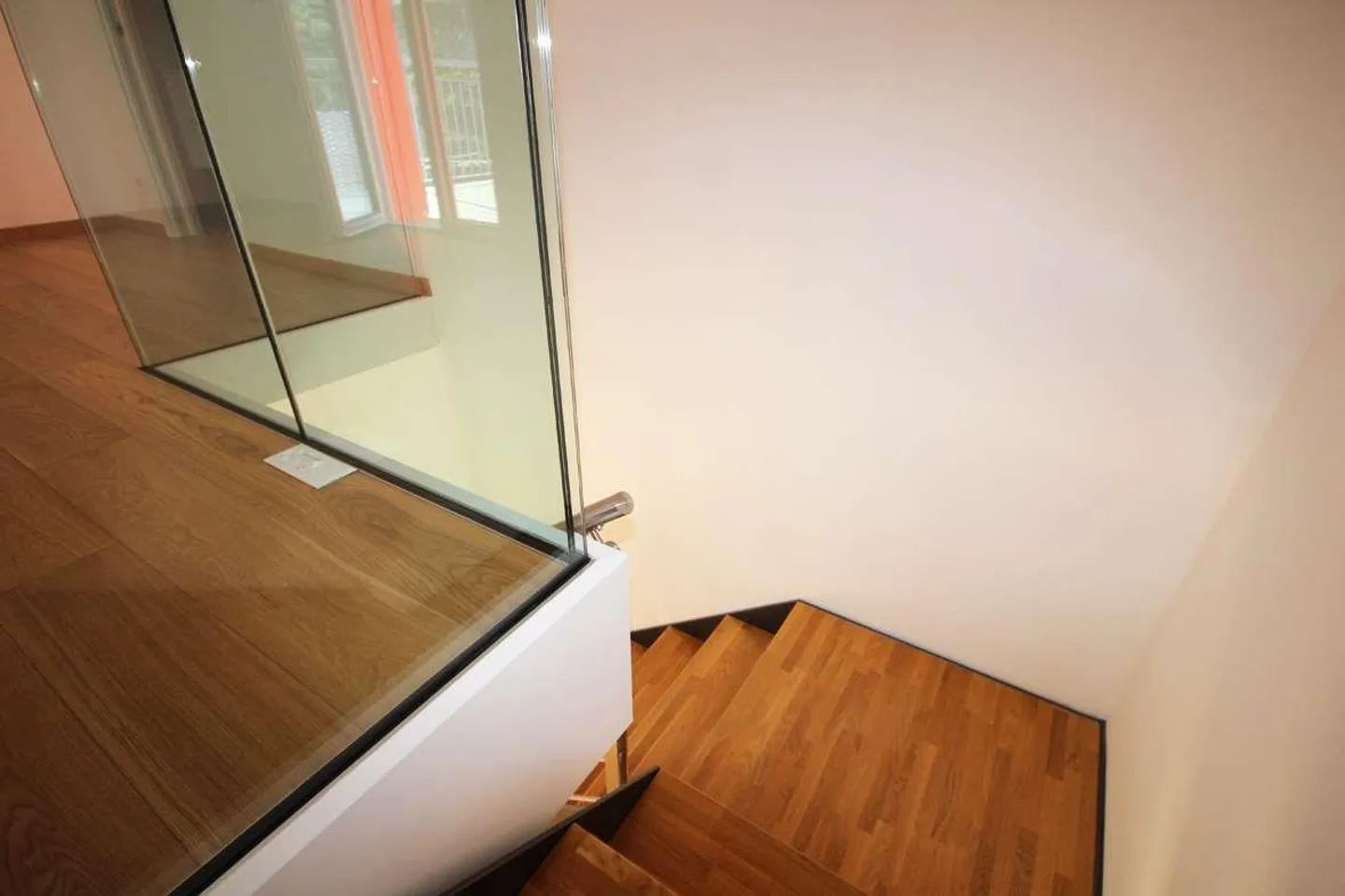 Mendrisio-Capolago : duplex moderne de 2,5 pièces au centre du village - Photo 8 sur 9