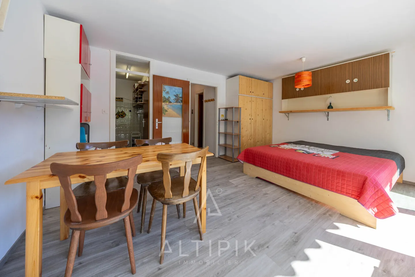 Ski-in/Ski-out Studio mit großem, sehr sonnigen Balkon - Foto 3 von 9