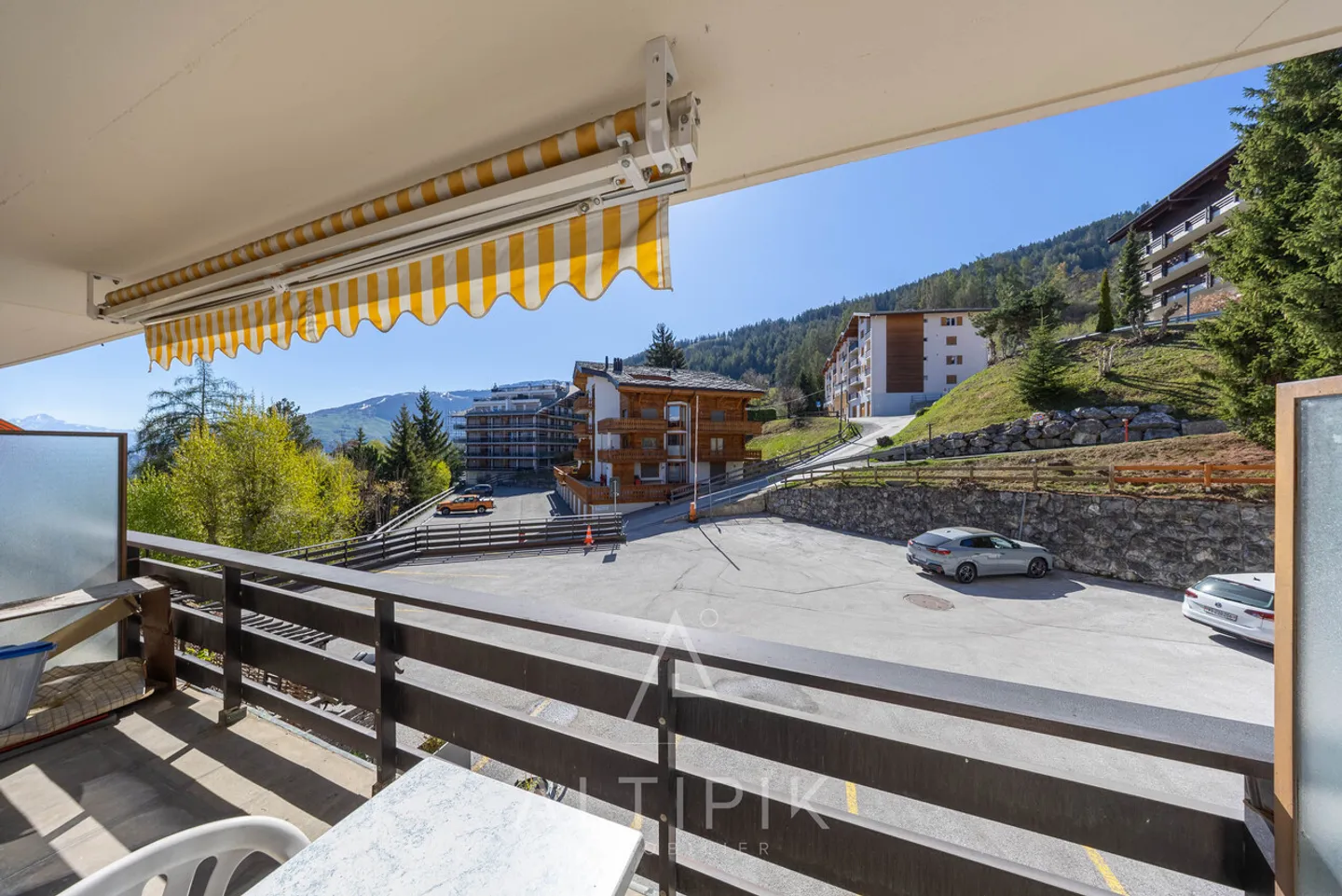 Ski-in/Ski-out Studio mit großem, sehr sonnigen Balkon - Foto 7 von 9