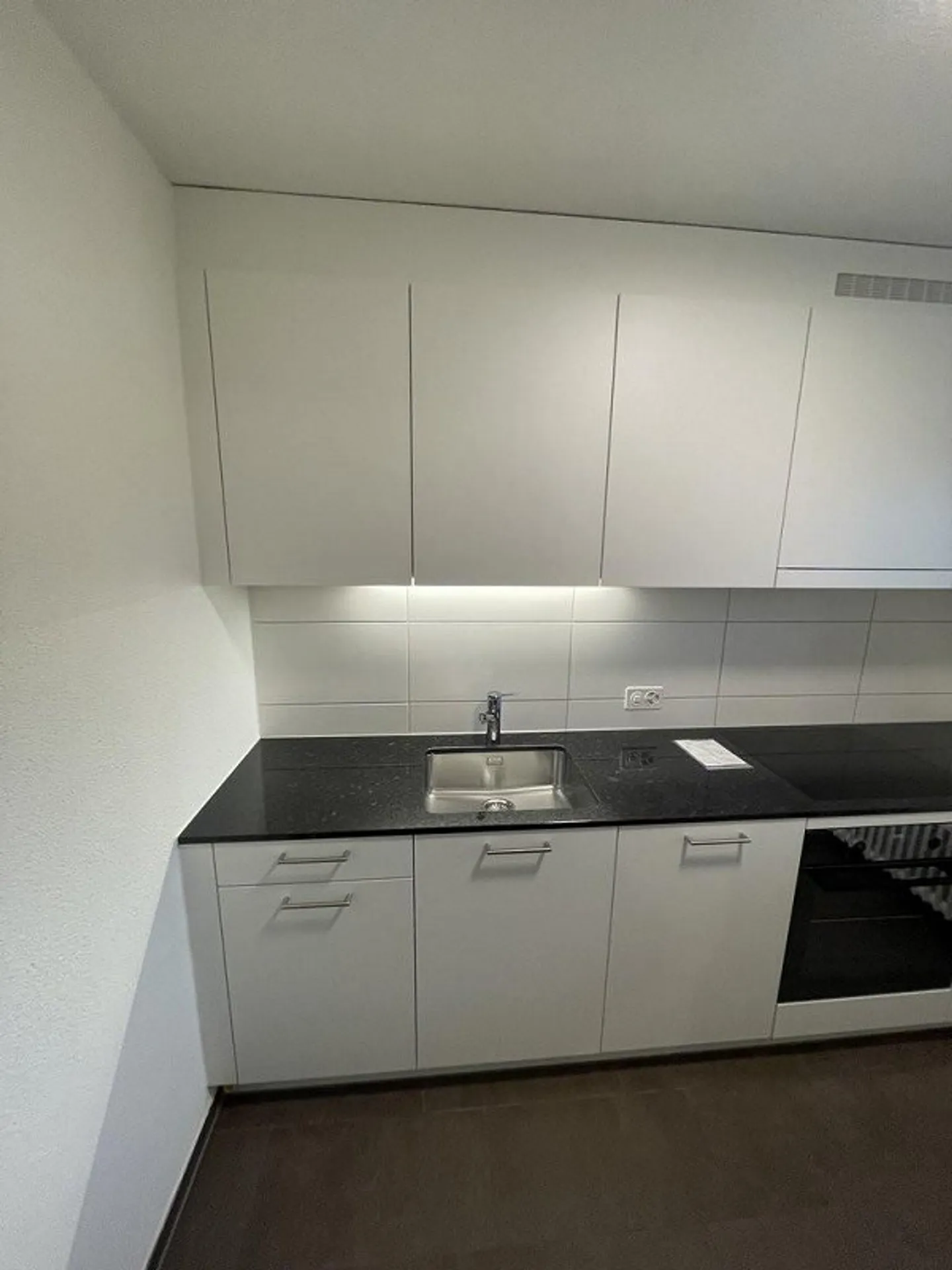 Appartement central de 2,5 pièces à Dietikon à louer - Photo 2 sur 6