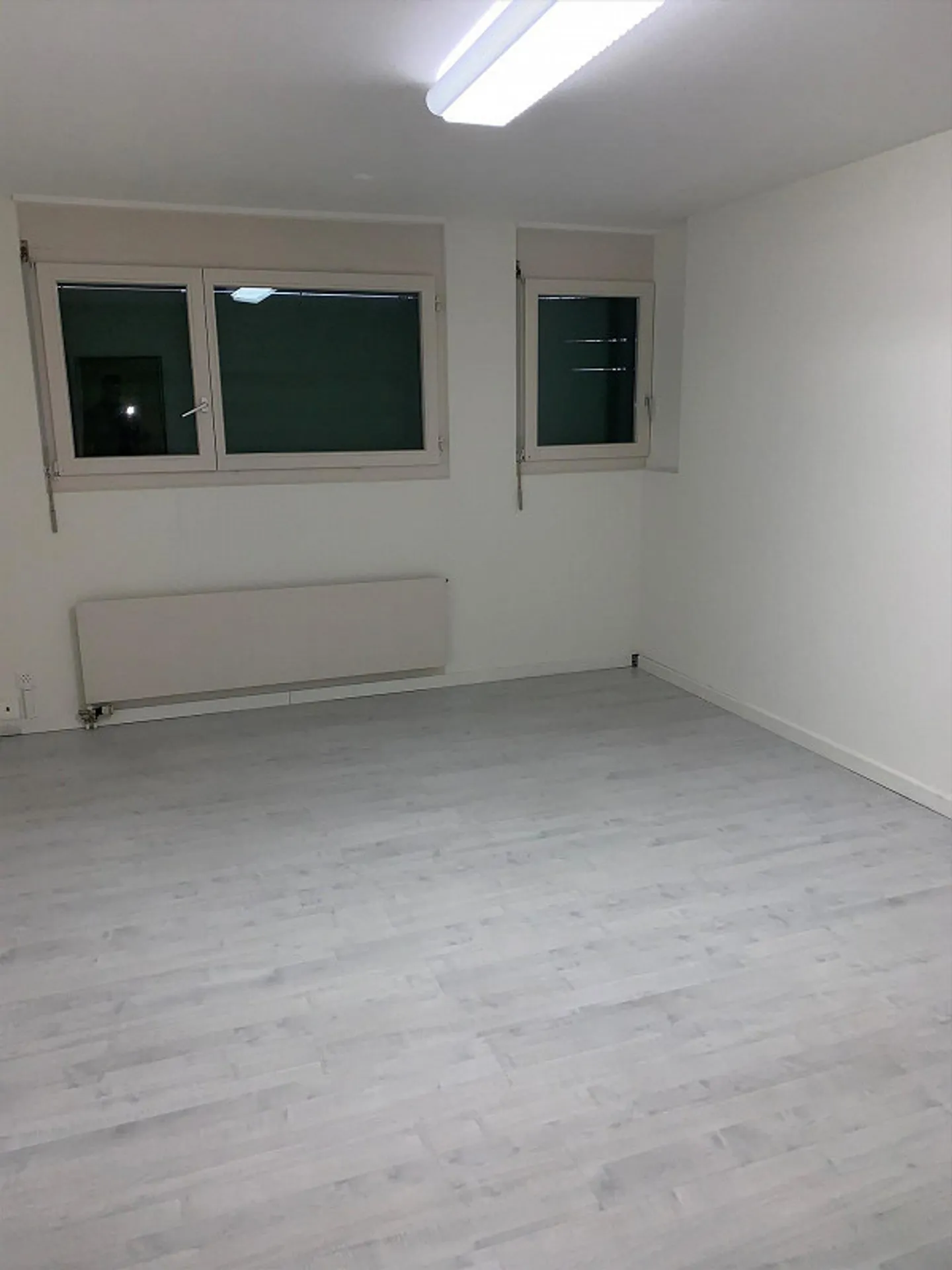 Spazio ufficio di 160m2 vicino a Letzipark - Foto 3 di 8