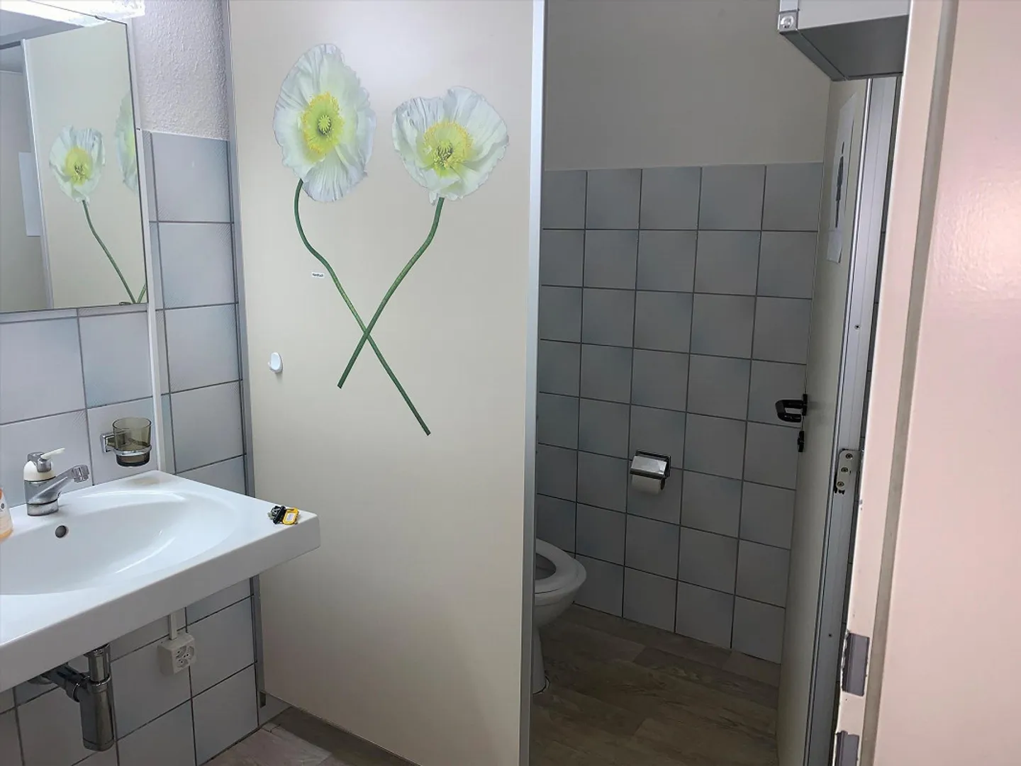 Spazio ufficio di 160m2 vicino a Letzipark - Foto 7 di 8