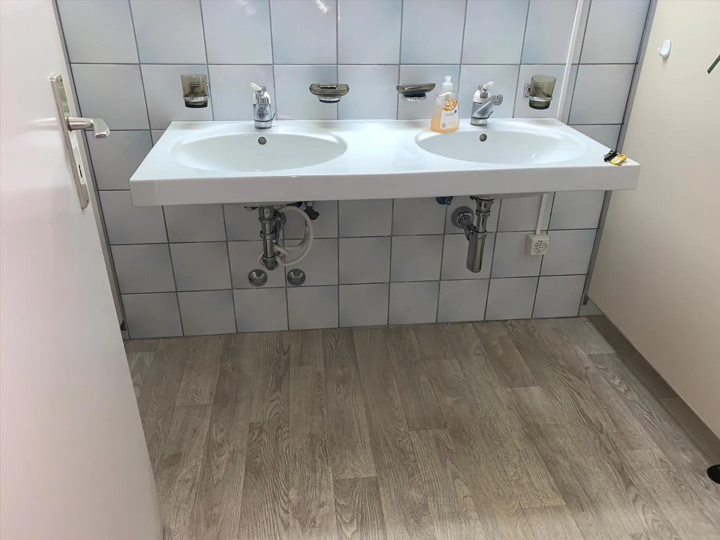 Spazio ufficio di 160m2 vicino a Letzipark - Foto 8 di 8
