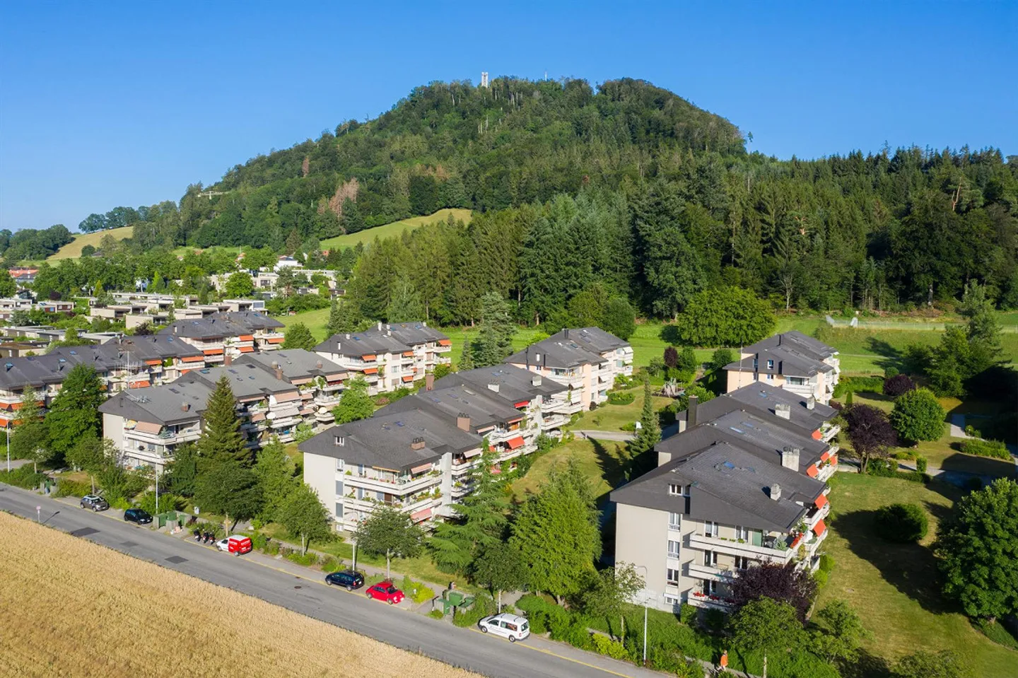 Mirror near Bern? Your apartment search ends here! - Photo 1 of 7