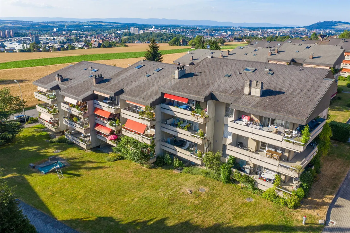 Mirror near Bern? Your apartment search ends here! - Photo 2 of 7