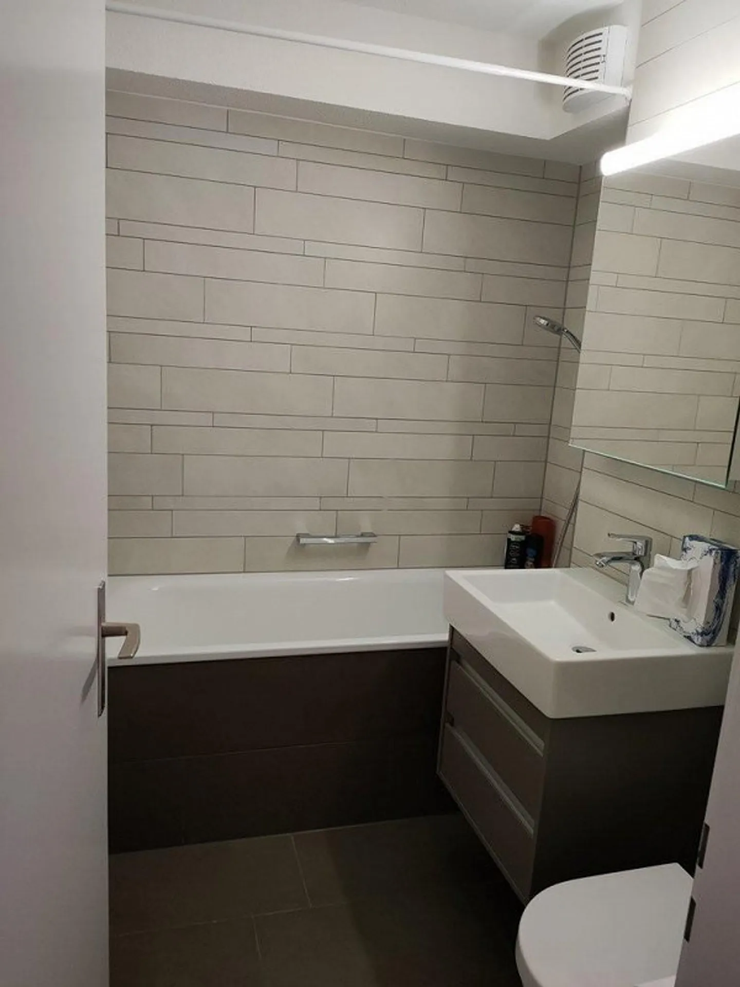 Charmante 1.5-Zimmer-Wohnung mit Balkon und Top-Anbindung - Photo 3 of 6