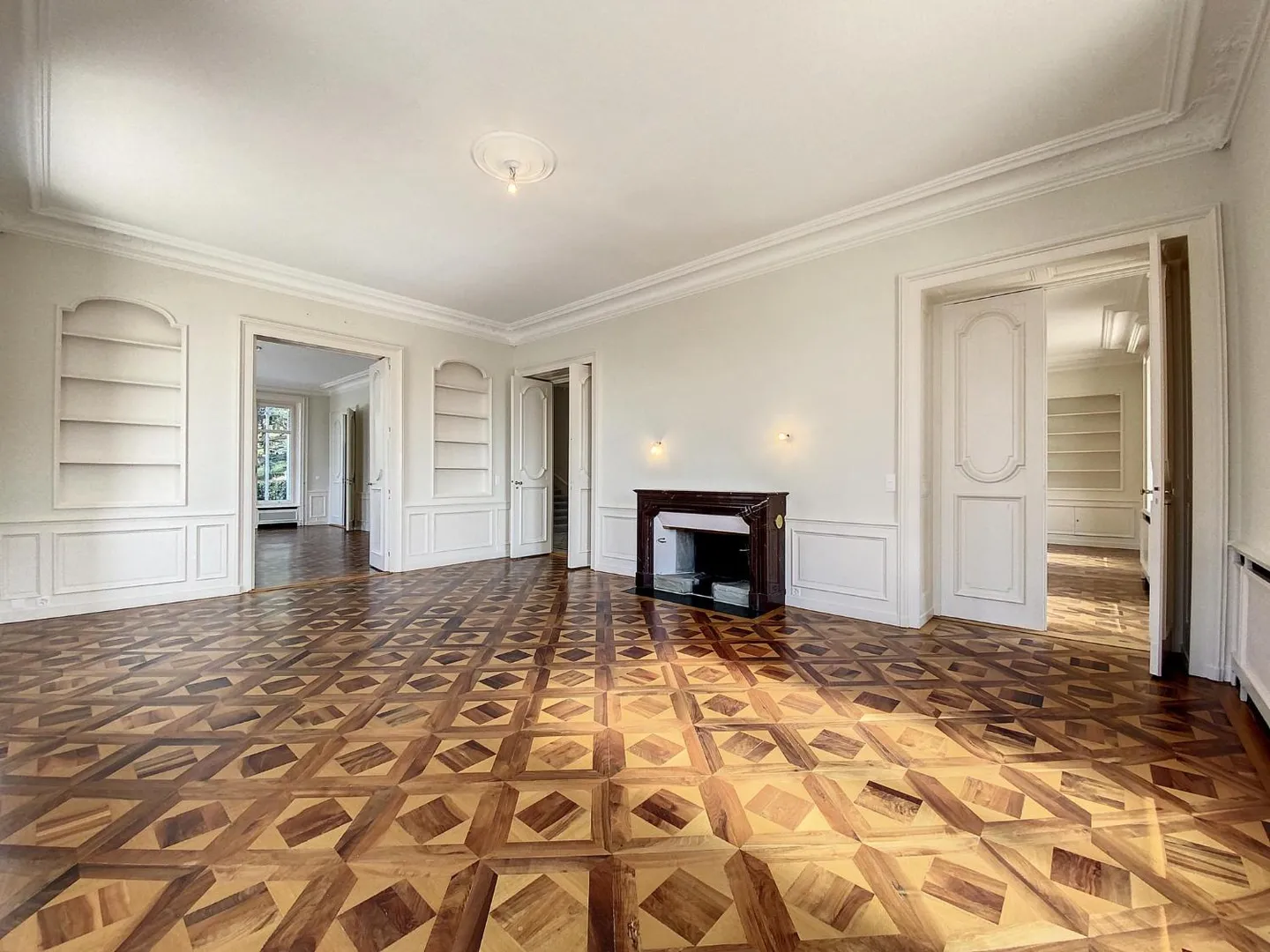 Proprietà eccezionale e di prestigio (completamente ristrutturata) - Foto 3 di 13