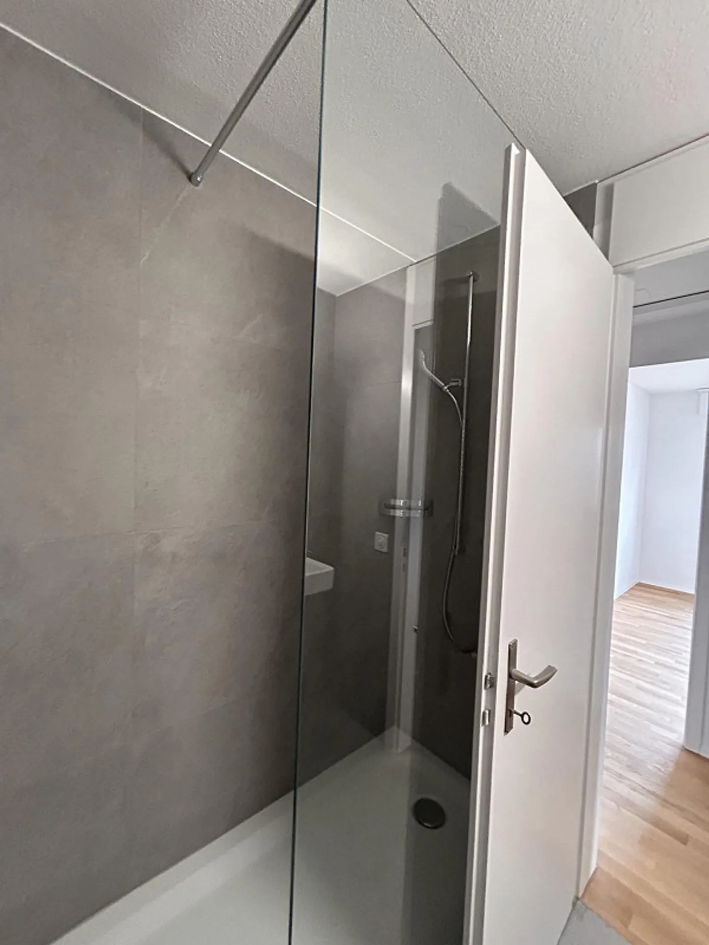 Modernes Apartment in der Natur - Foto 2 von 12