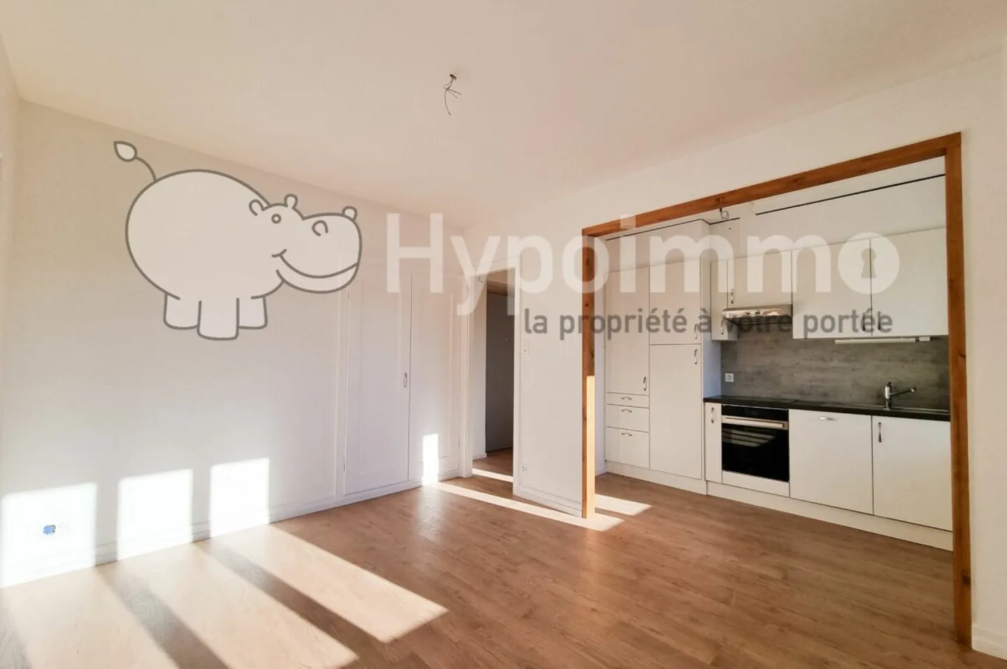 Helles 3-Zimmer-Apartment vollständig renoviert - Foto 1 von 10