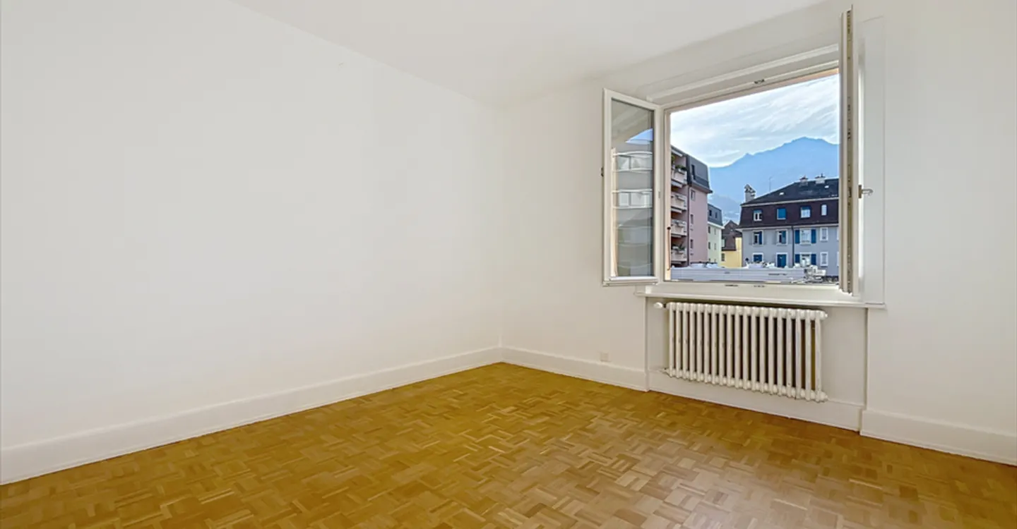 Charmant Appartement 4 Pièces - Photo 3 sur 10