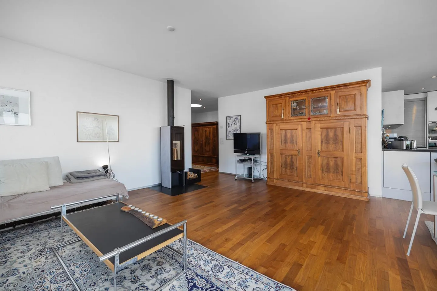 Appartamento attico luminoso con due terrazze - Foto 3 di 10