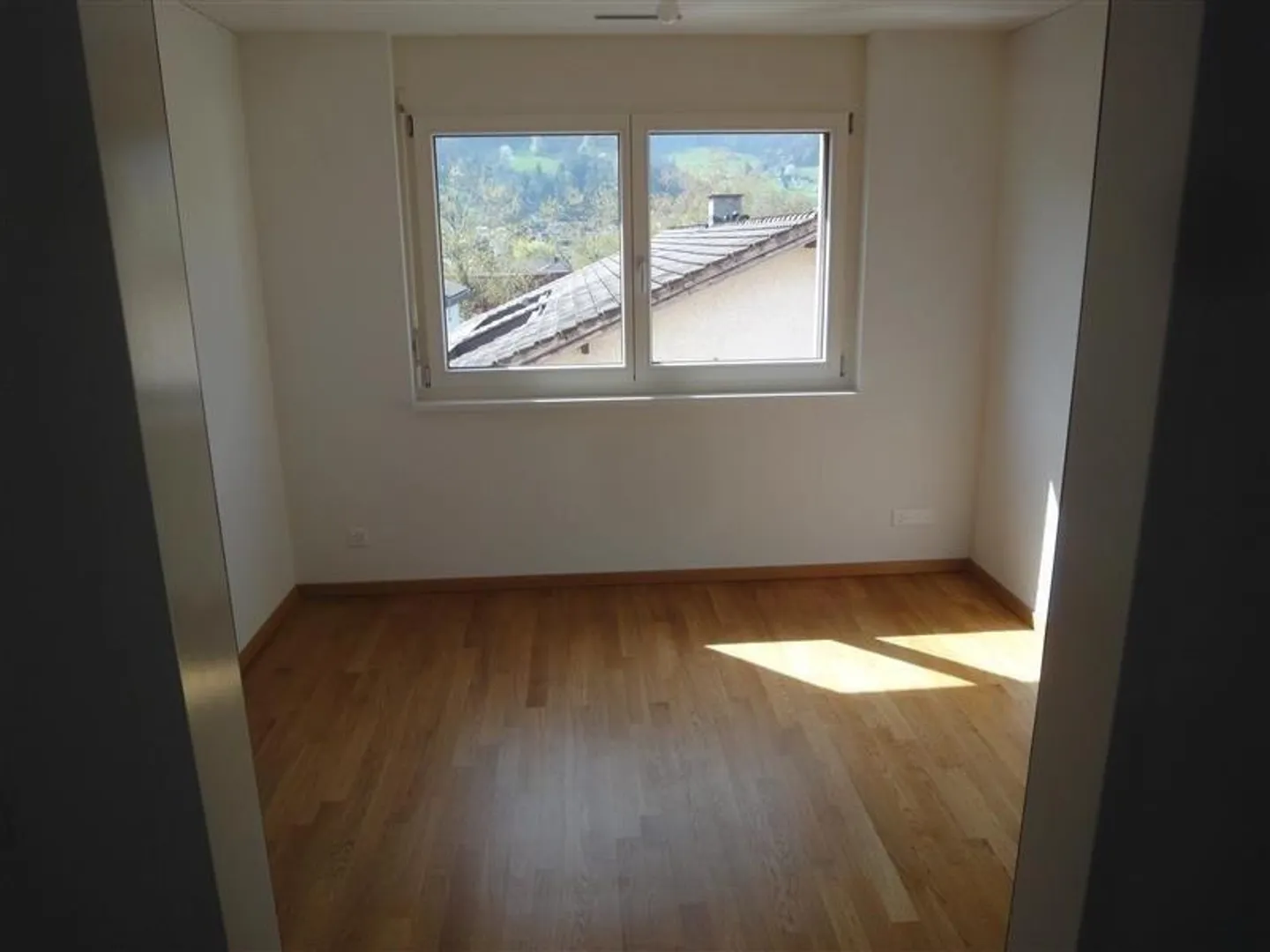 Appartement moderne de 3,5 pièces à louer dans un emplacement ensoleillé ! - Photo 6 sur 9