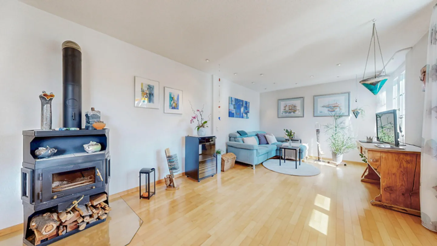 Charming Duplex Home in Thun - Photo 2 of 9