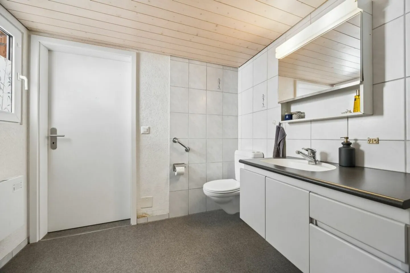 Charmantes Bauernhaus mit Potenzial - Foto 8 von 13