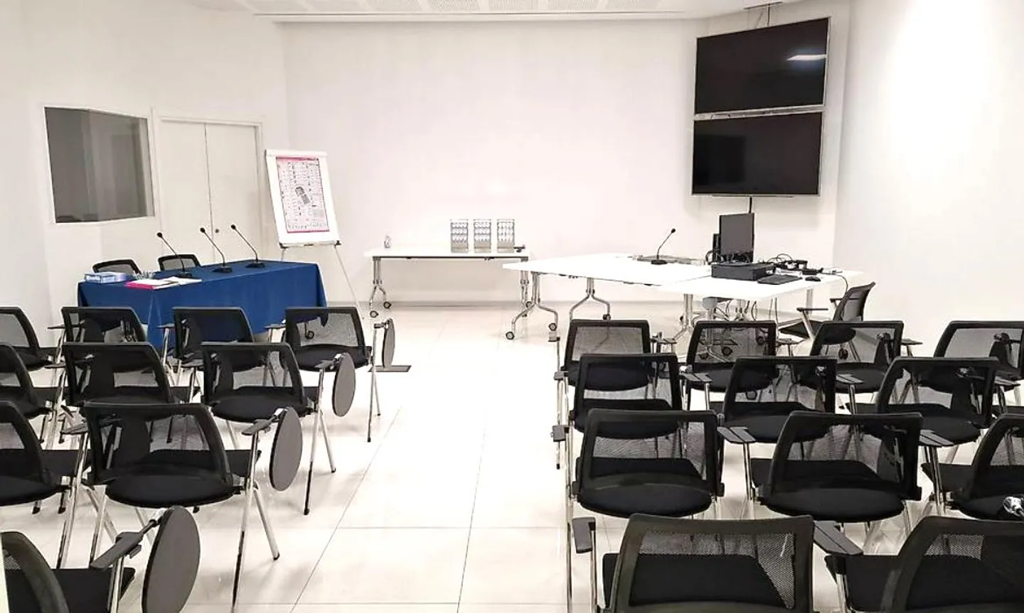 Strategisches Verwaltungsgebäude - Foto 1 von 3