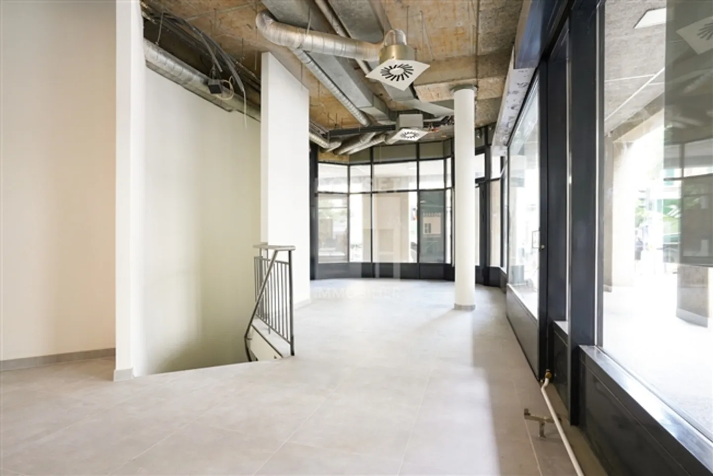 «Arkade von ca. 253 m² mit Untergeschoss von ca. 101 m² Wohnfläche» - Foto 3 von 10