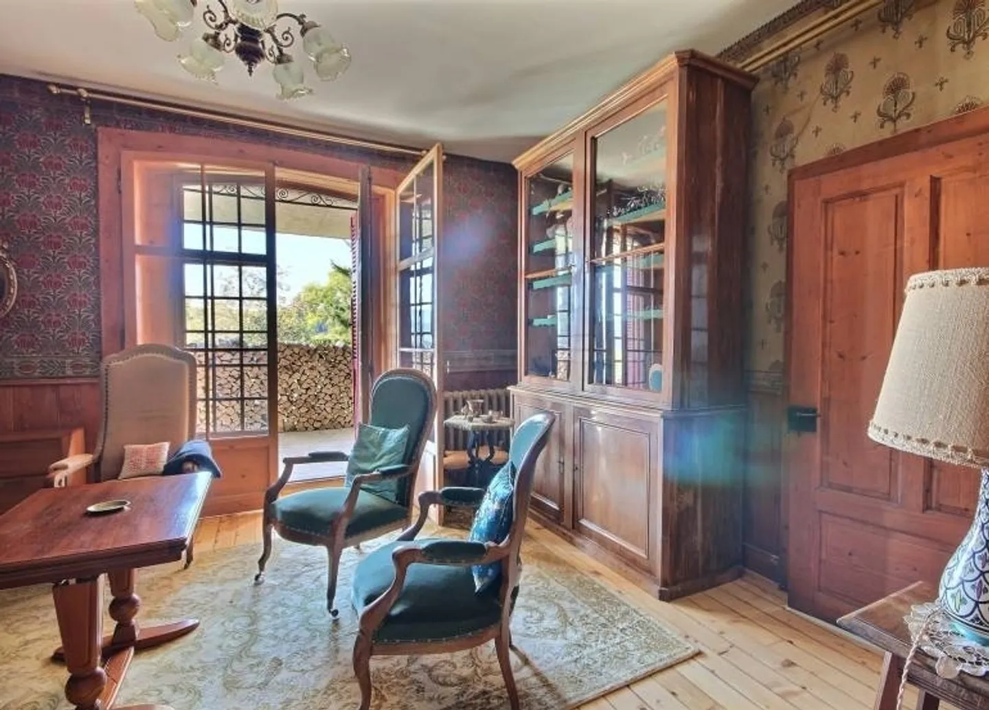 Prächtiges Herrenhaus mit Seeblick - Foto 4 von 13