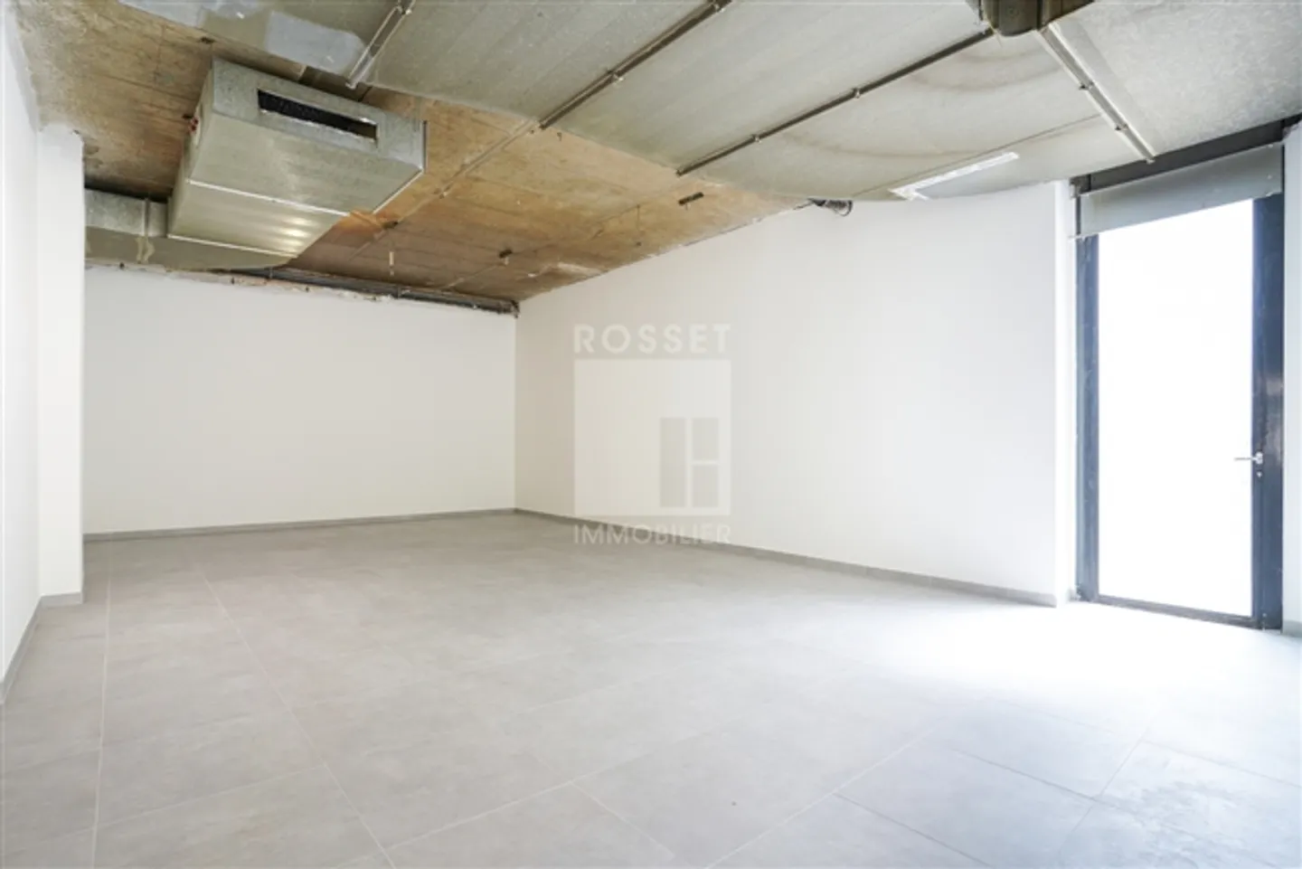 «Arkade von ca. 253 m² mit Untergeschoss von ca. 101 m² Wohnfläche» - Foto 4 von 10