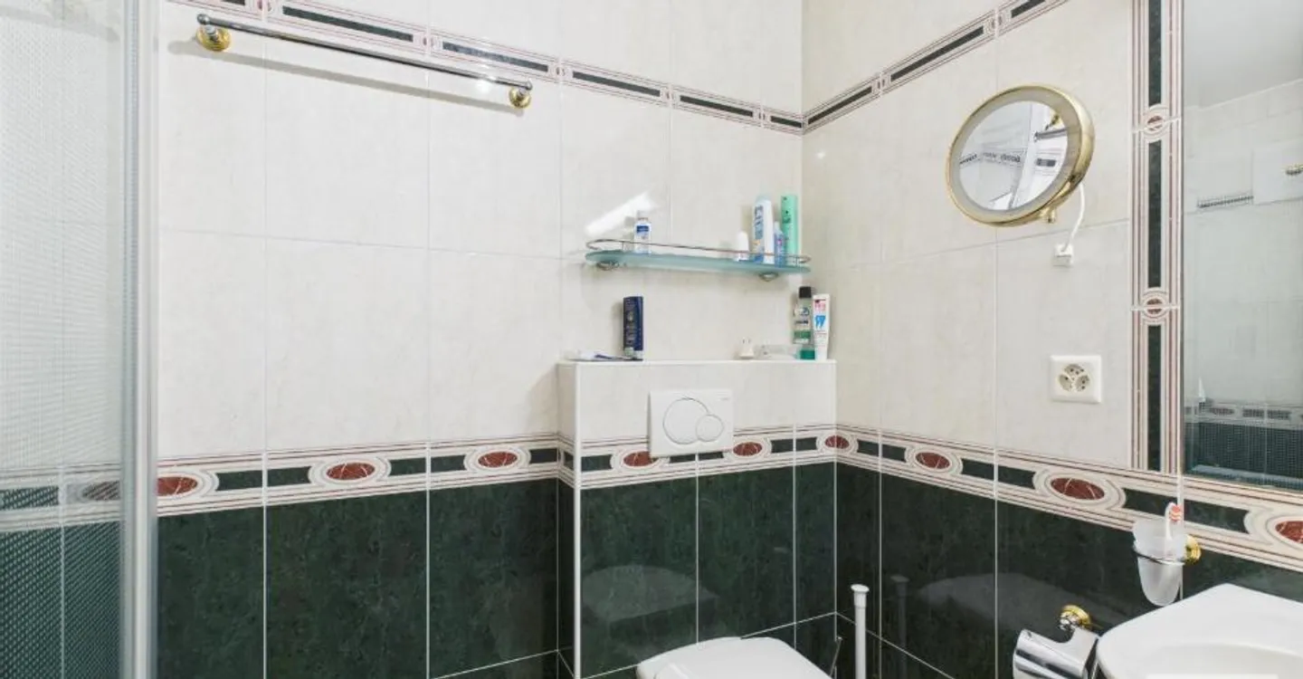 Appartement Charmant avec Vue Alpestre - Photo 7 sur 10