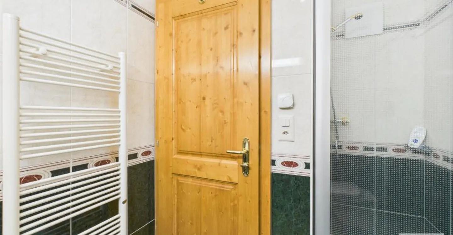 Appartement Charmant avec Vue Alpestre - Photo 8 sur 10