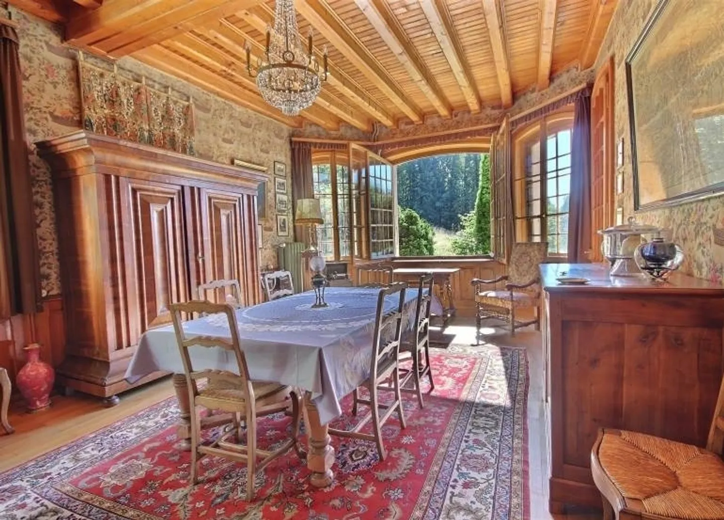 Prächtiges Herrenhaus mit Seeblick - Foto 9 von 13