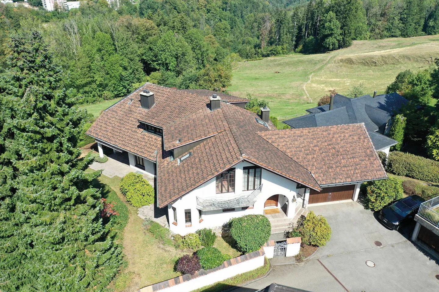 Geräumiges Familienhaus mit Seeblick - Foto 1 von 22