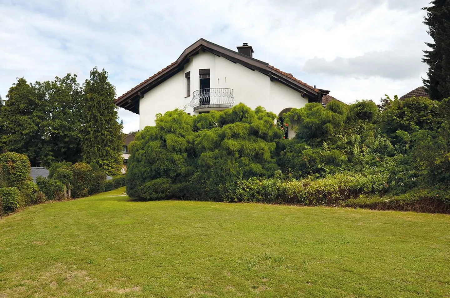 Geräumiges Familienhaus mit Seeblick - Foto 3 von 22