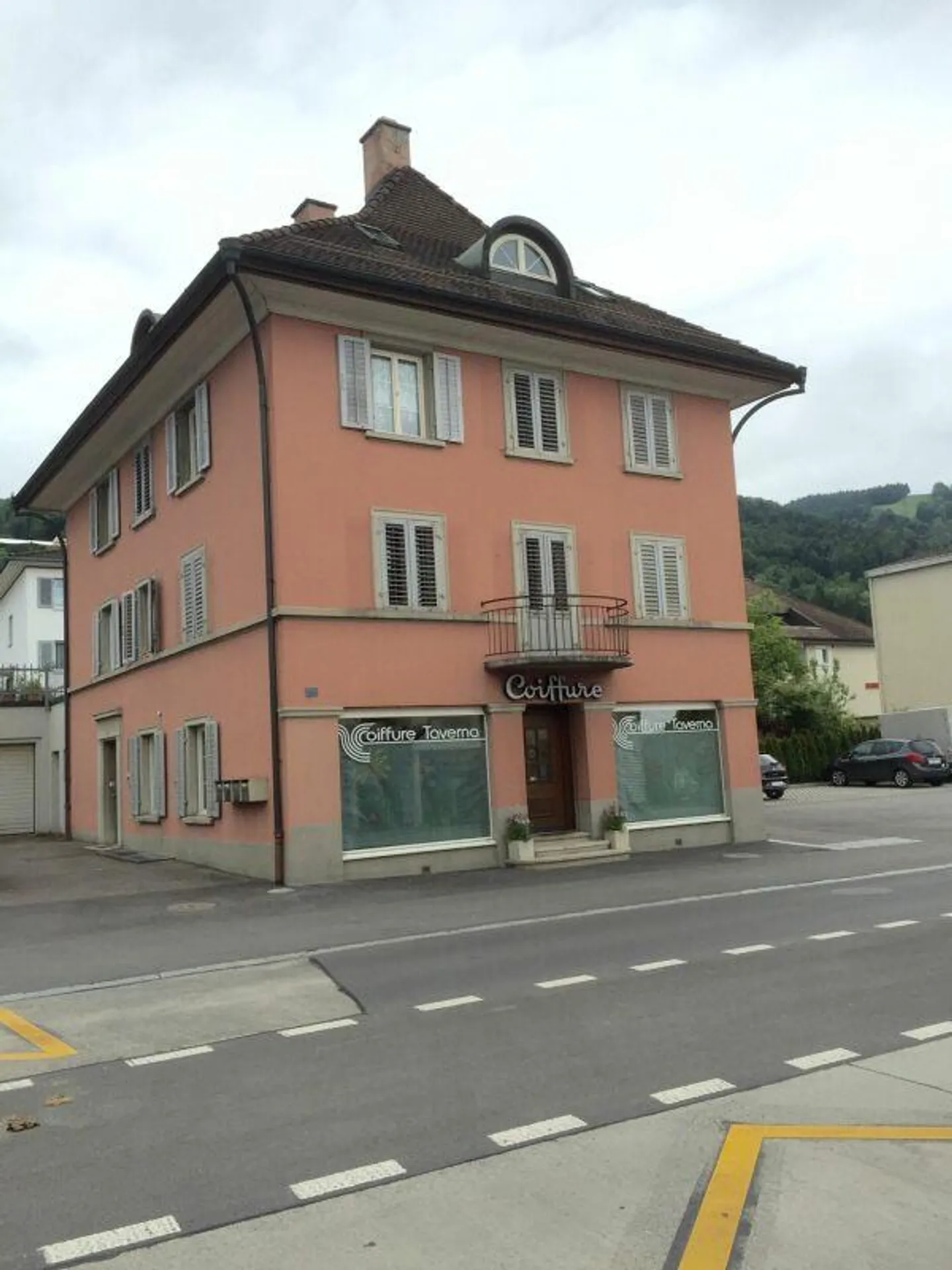 Charmantes Coiffeurlokal in Root - Foto 8 von 8