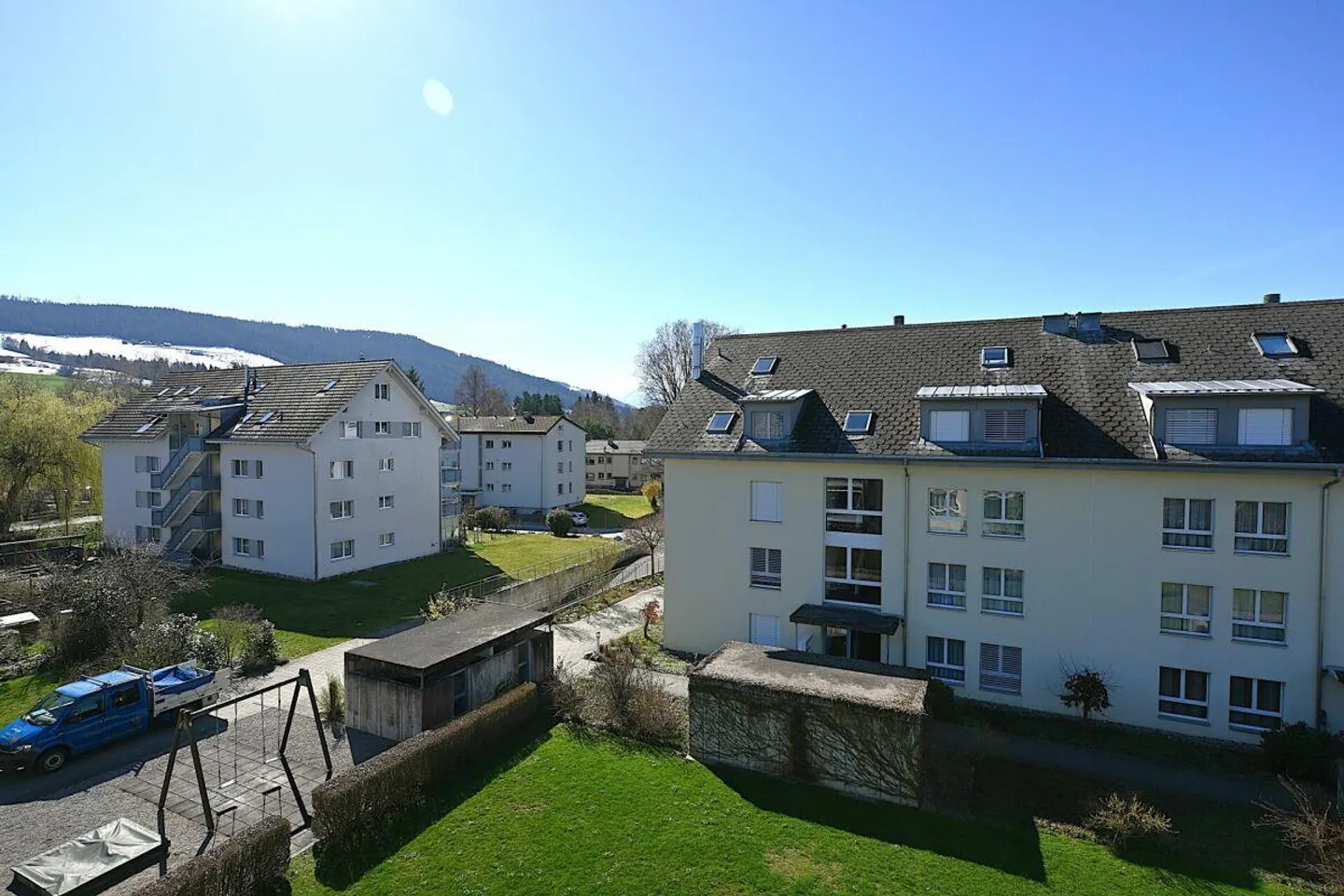 Attractive and well-maintained penthouse apartment with gallery - Photo 2 of 10