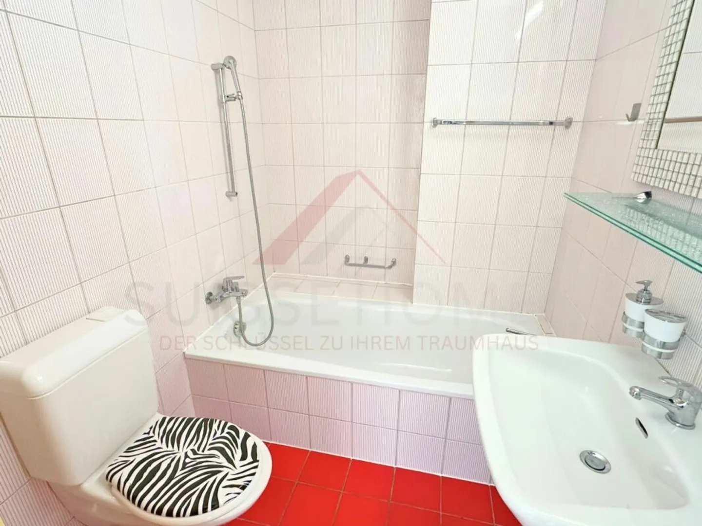 Attractive 2-room apartment with balcony in a quiet residential area in Dotzigen - Photo 8 of 8