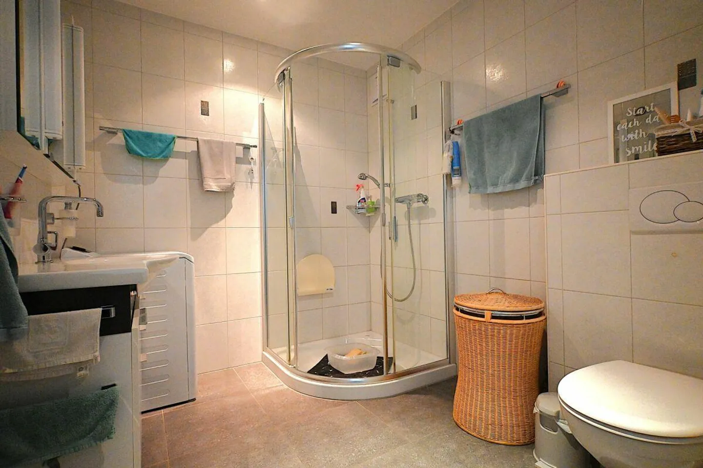 Attractive and well-maintained penthouse apartment with gallery - Photo 8 of 10