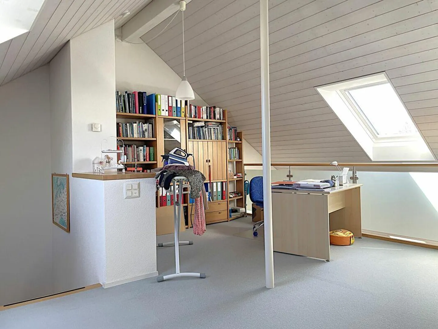 Attractive and well-maintained penthouse apartment with gallery - Photo 9 of 10