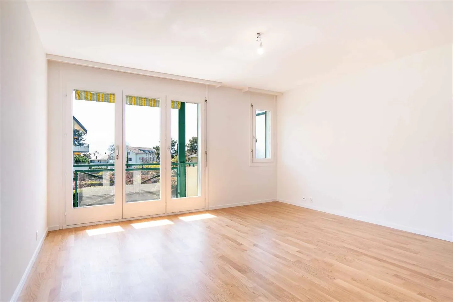 Beautiful studio just two steps from EPFL - Photo 4 of 6