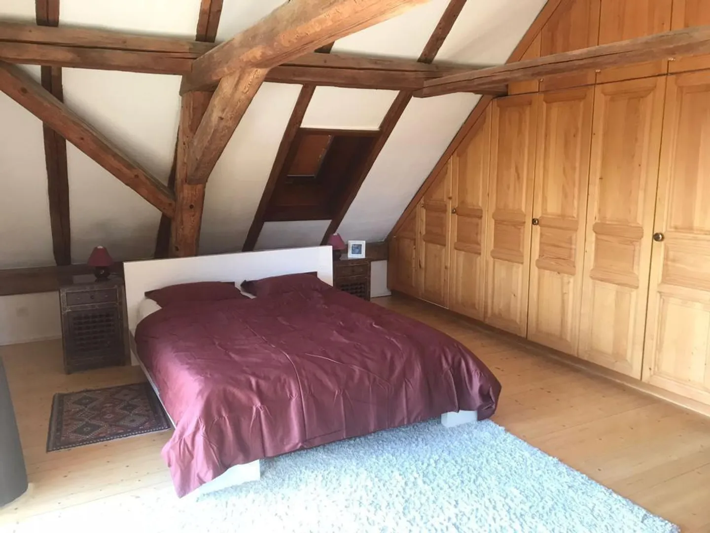 Ein Garten, der vor neugierigen Blicken geschützt ist, und ein modulares Interieur - Foto 9 von 12