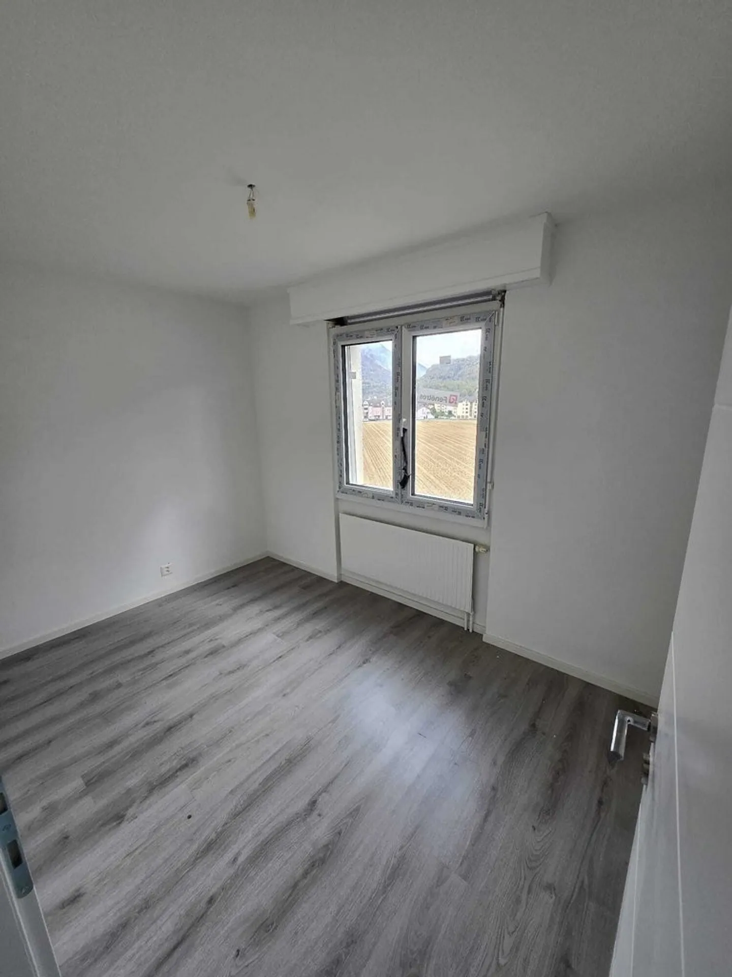 Schönes renoviertes 4,5-Zimmer-Apartment - Foto 4 von 8