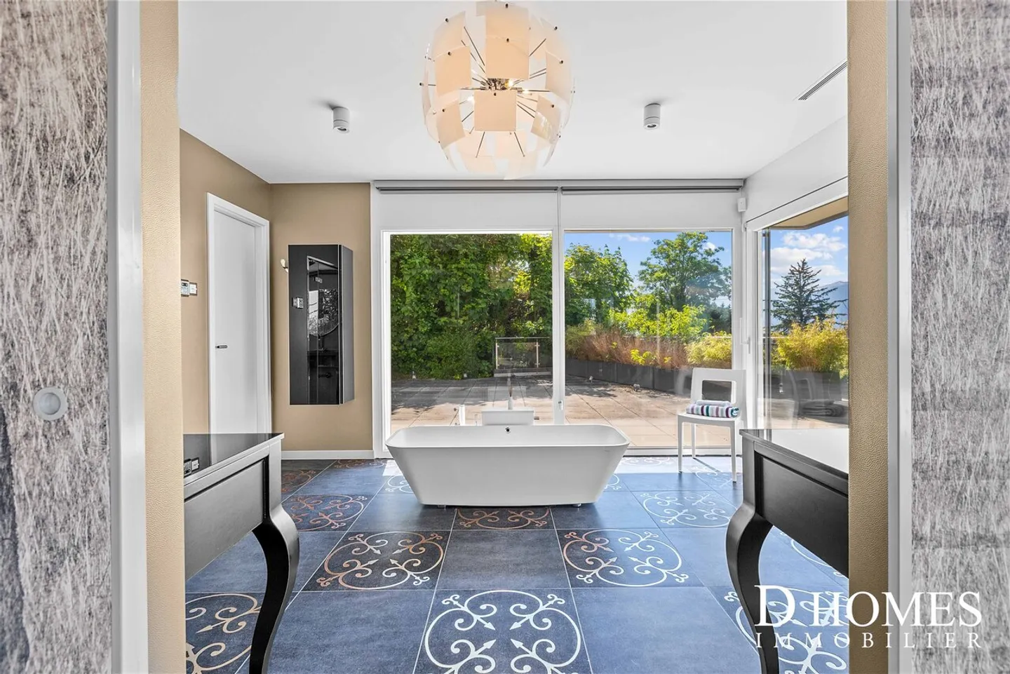 UNIQUE I Duplex penthouse with stunning lake view - Photo 11 of 13