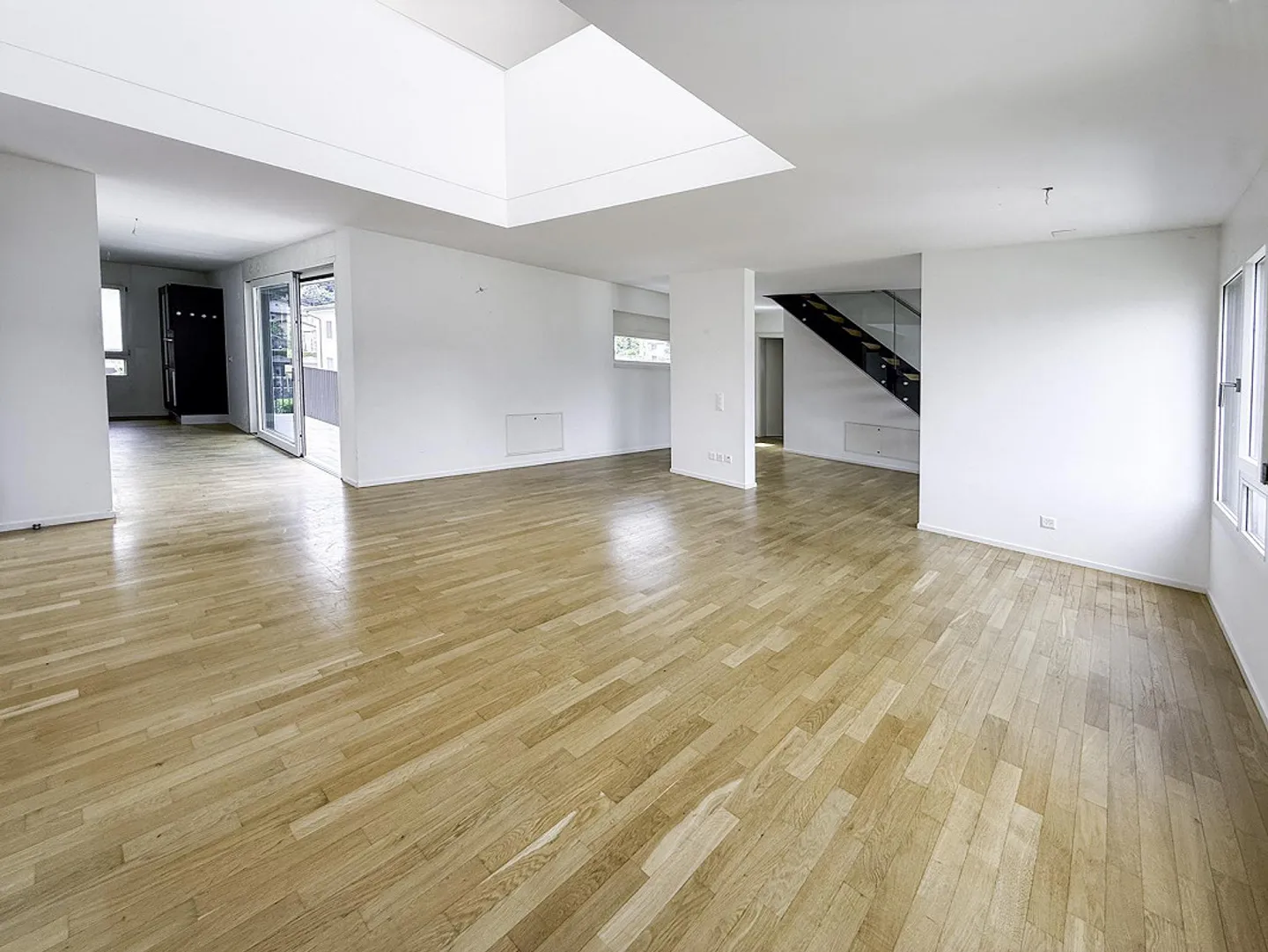 Große 4.5-Zimmer-Duplex-Penthouse mit Panoramaterrasse - Foto 5 von 24