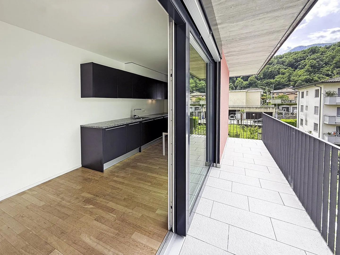 Große 4.5-Zimmer-Duplex-Penthouse mit Panoramaterrasse - Foto 9 von 24