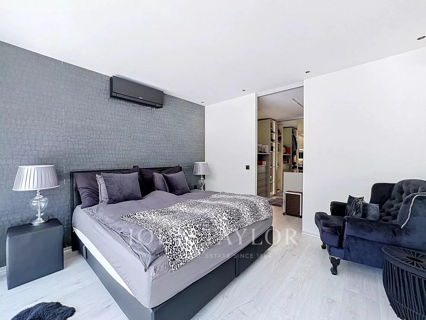Saxon - Zeitgenössische Villa mit Pool - Foto 6 von 11