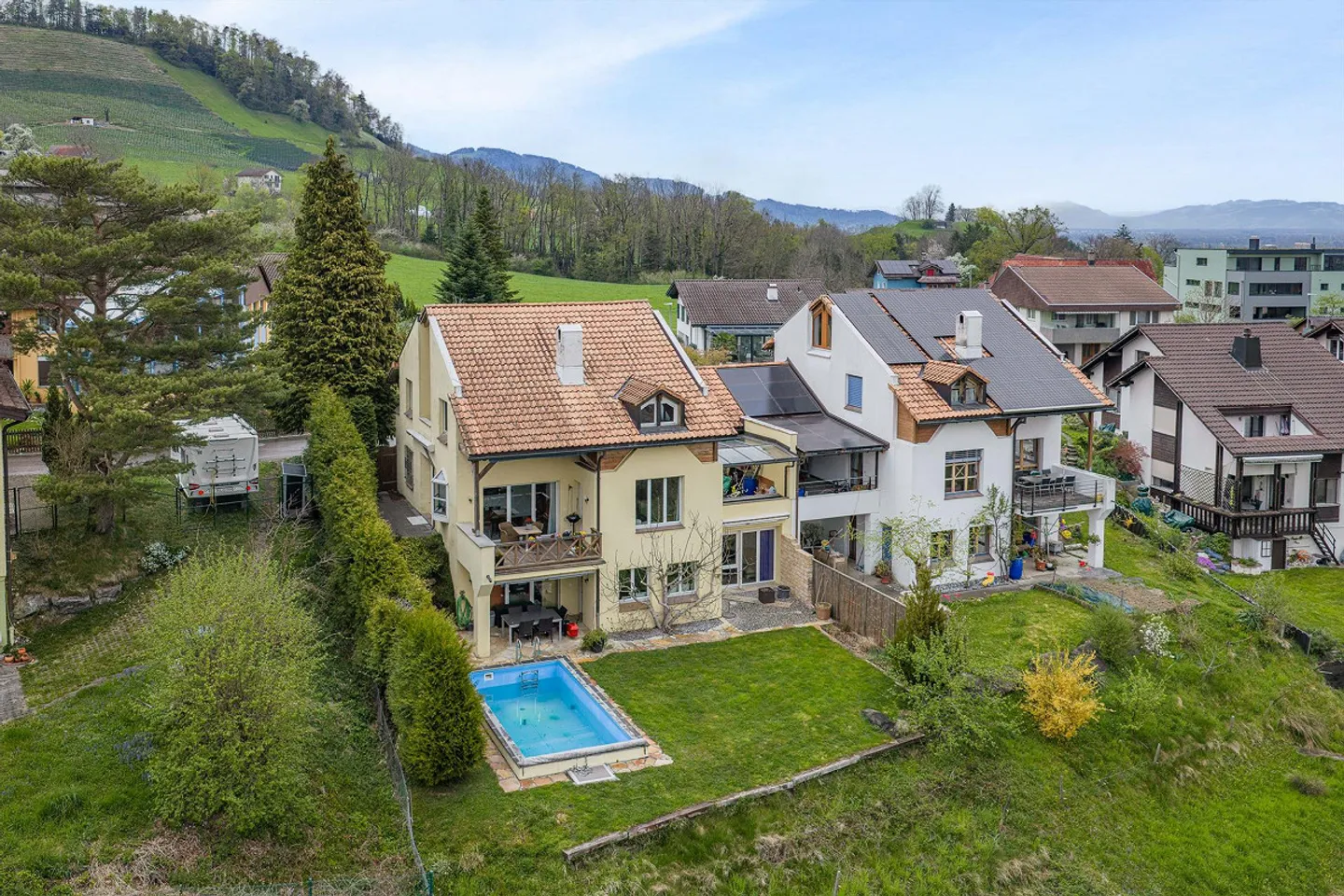 Unica casa unifamiliare di 6,5 stanze con vista soleggiata - Foto 5 di 24