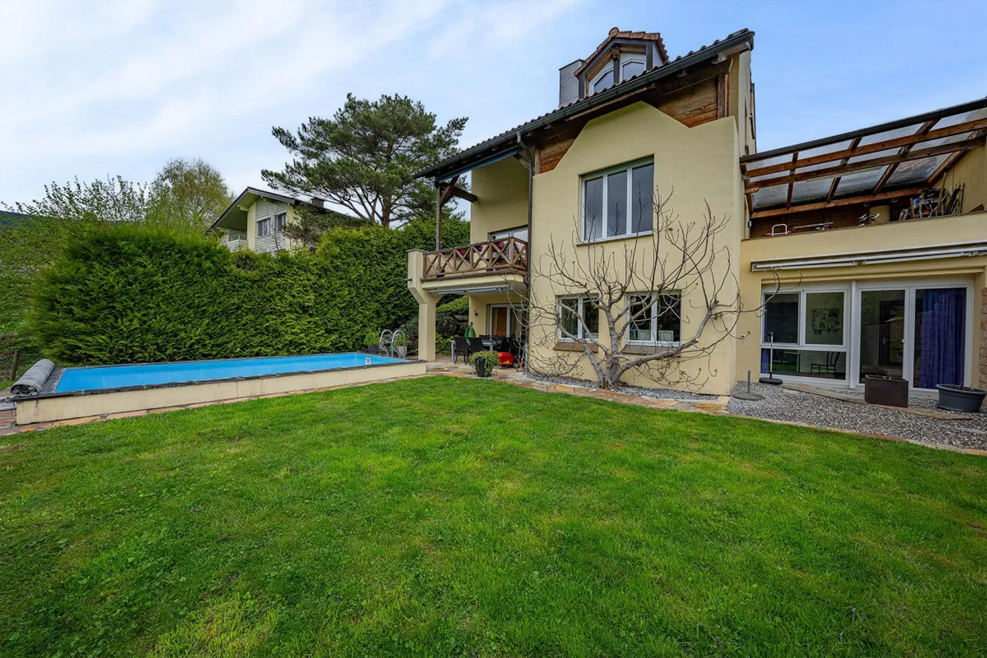 Unica casa unifamiliare di 6,5 stanze con vista soleggiata - Foto 6 di 24