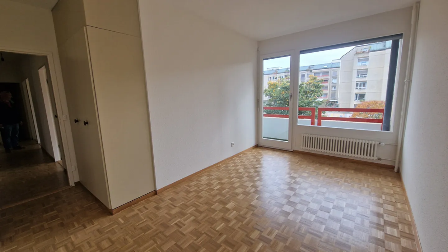 SECHS ZIMMER IN CAROUGE - Foto 3 von 11