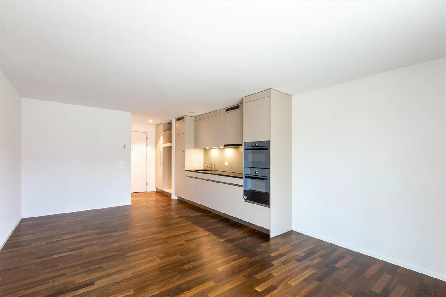 Appartement de jardin moderne 2,5 pièces près du bord du lac - Photo 5 sur 7