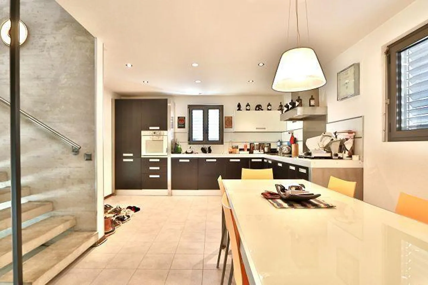 Villa soleggiata con vista panoramica - Foto 6 di 43